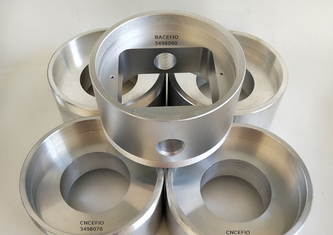 1. Ung-dung-may-in-ma-ky-hieu-nganh-phu-tung-o-to