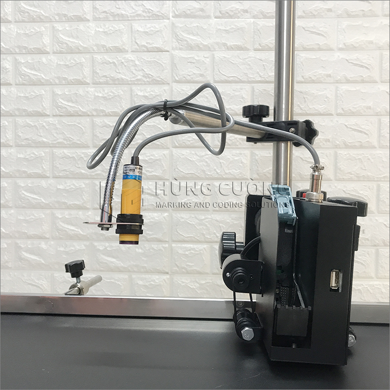 6. Bang-tai-in-date-inox-2mx0.2m