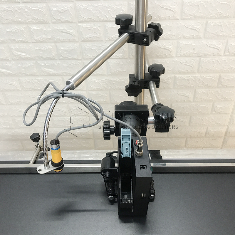 8. Bang-tai-in-date-inox-2mx0.2m