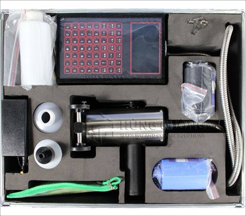 16. May-in-phun-ky-tu-size-lon-cam-tay-t500