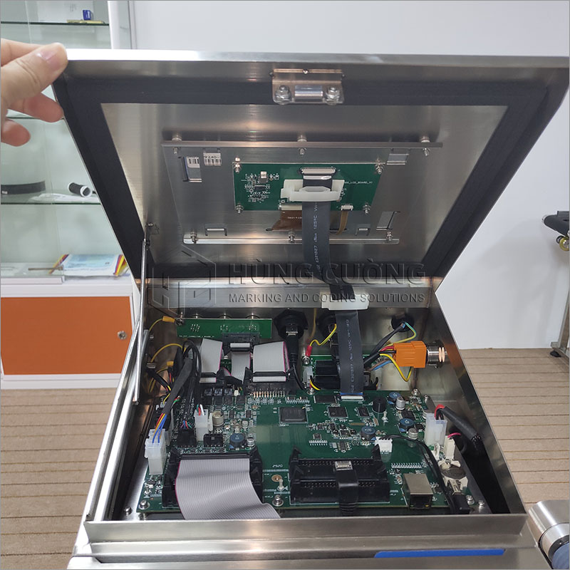 11. May-in-phun-ky-tu-size-lon-d100-series